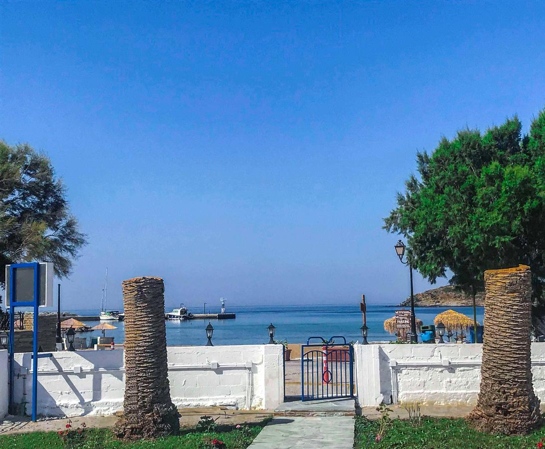 Katerina Beach Rooms Андрос Екстер'єр фото