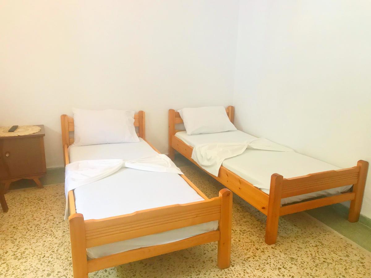 Katerina Beach Rooms Андрос Екстер'єр фото
